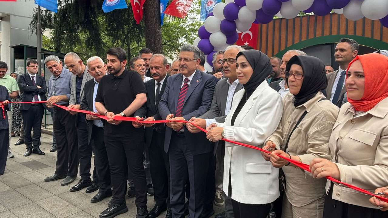 Başkan Genç’ten ailelere yeni hizmet! Anne ve Bebek Mola Merkezi açıldı