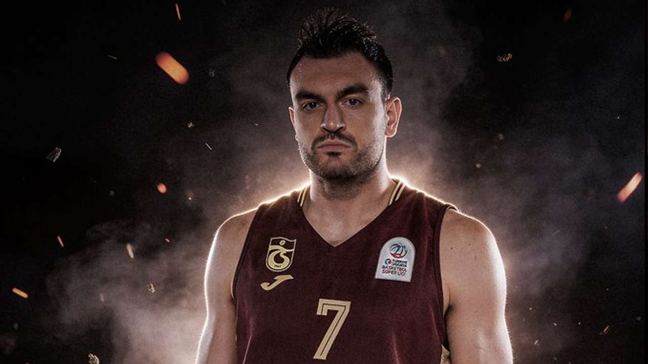 Trabzonspor yeni transferini duyurdu: Yiğit Arslan kadroya katıldı