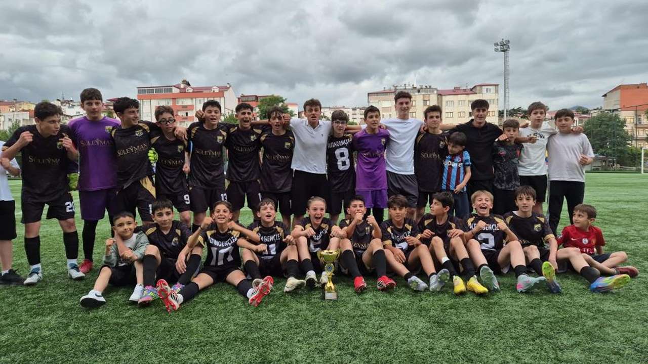 Trabzon U13 Ligi'nde şampiyon belli oldu: Kupa Altın Gençlik'in