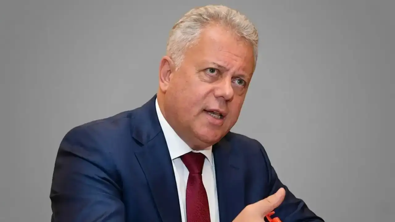 Cüneyt Zorlu'dan sitem: "Engellenen biz değil, vatandaşa ulaşacak hizmetlerdir"