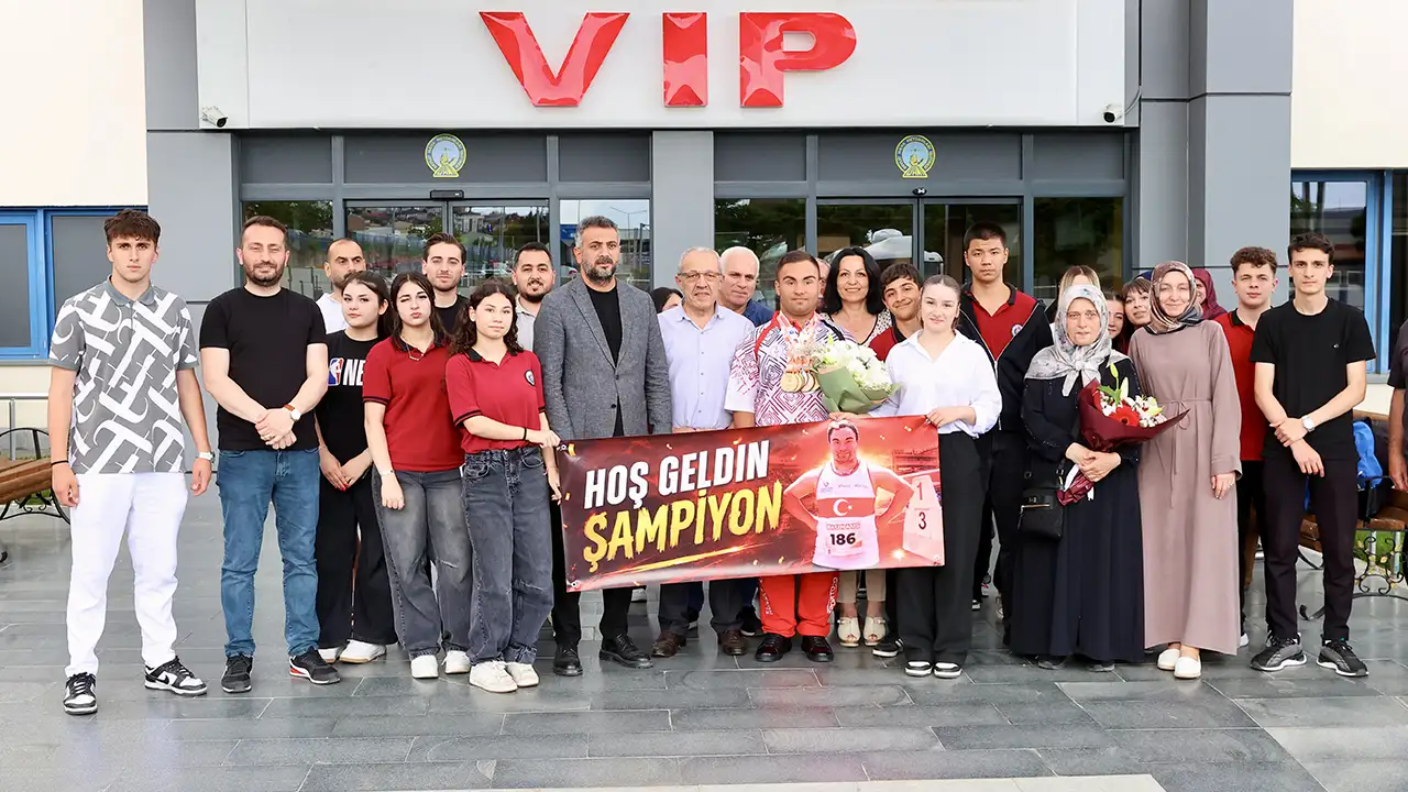 Trabzonlu Abdullah İnan Dünya Şampiyonası'ndan 7 madalyayla döndü