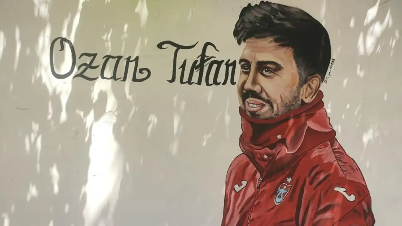 Trabzonspor'un yıldızı Diyarbakır duvarlarında! Çocukların isteği yerine getirildi