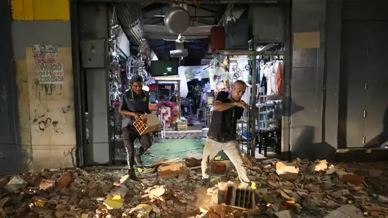 Venezuela'da 39 saniye arayla iki deprem! 7.2 ve 7.5'lik depremler büyük yıkıma neden oldu