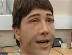 Hasta bakıcı robot geliyor