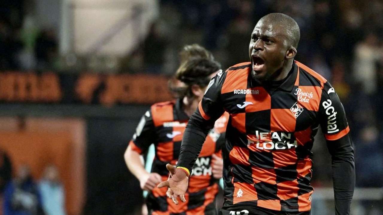 Trabzonspor'un istediği golcüye İspanya'dan dev rakip!