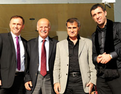 Futbolun efsaneleri bir arada!