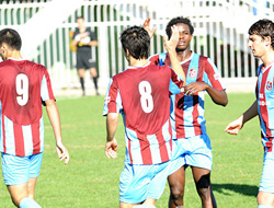 Trabzonspor A2, Adanaspor’u iki golle geçerek haftayı galibiyetle kapattı