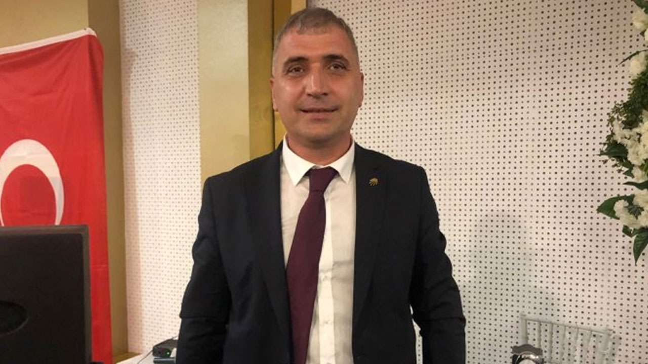 CHP'li Batmaz'dan AK Partili Hisoğlu'na sert yanıt: "O köprünün yolunu biliyor mu?"