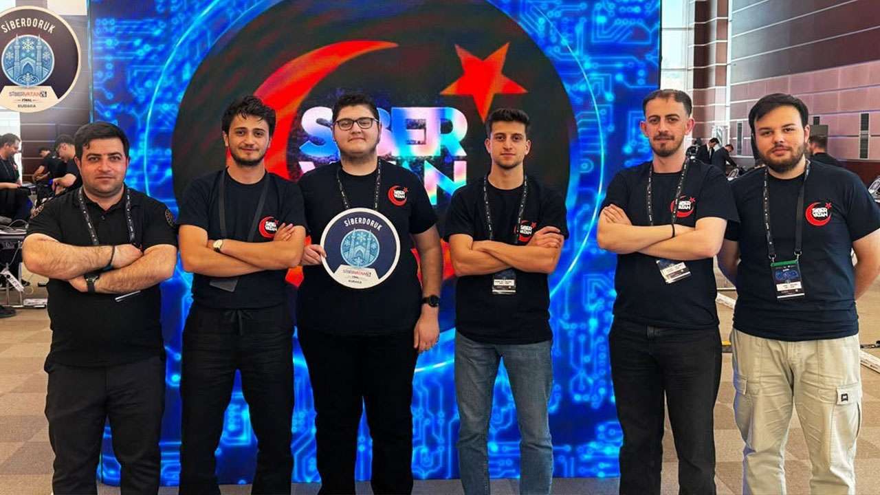 Bayburt Üniversitesi öğrencileri Türkiye siber güvenlik finallerinde