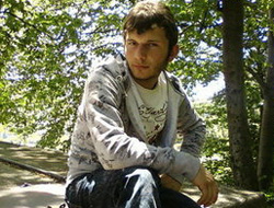 Kendi mezarını kazdı!