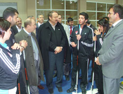 Özak için suni kar yağdırıldı