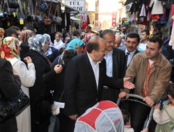 Başkan vatandaşla bayramlaştı