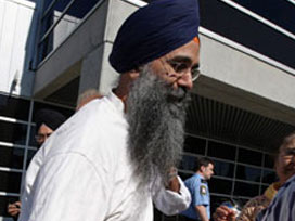 329 kişiyi öldürüp özür diledi