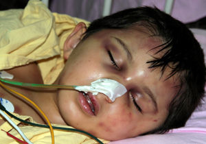 Küçük çocuğa çirkin muamele