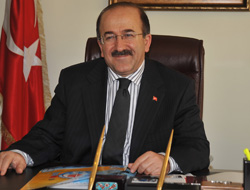 Gümrükçüoğlu engellilere gitti