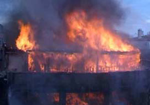 Trabzon'daki yangın korkuttu