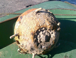 Balıkçıların ağına mayın takıldı