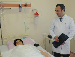 Bebeği için aylarca yatalak kaldı