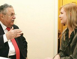 'İki dil için şimdilik erken'