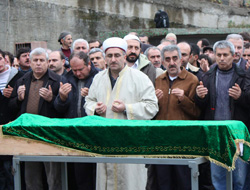 Akçaabat'ta cenaze toprağa verildi