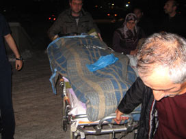 Nişanda çöken ev onarılıyor