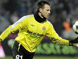 Konya milli kaleciyi transfer etti