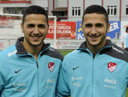 İşte Ay-yıldızın  yeni ikizleri