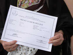 87 yaşında okuma yazma öğrendi