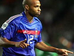Thierry Henry Müslüman oldu!