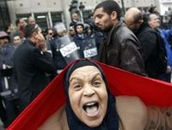 Tunus'ta olağanüstü hal ilan edildi