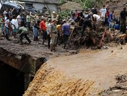 Ölü sayısı 1000'i buldu