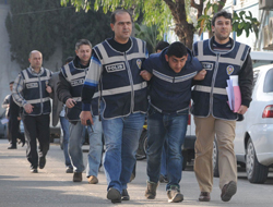 3 hırsızlıkta aynı kıyefet yakalattı!