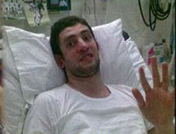 Futbolcu Mustafa nihayet el salladı