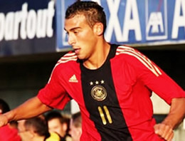 Avni Aker'de ter dökecek!