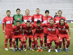 Ümit Milliler 'Roman'ya"zdı!