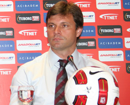 Ertuğrul Sağlam tribüne gönderildi