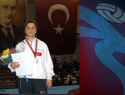 Hatun Muhçu'dan gümüş madalya