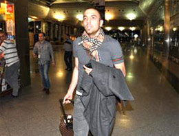 Sercan bavulunu topladı ve gitti!