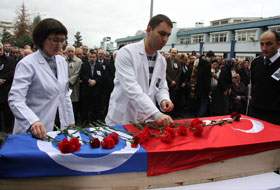 KTÜ'de gözyaşları sel oldu!