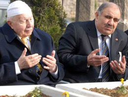 Erbakan'a özel cenaze aracı!