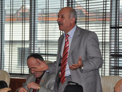 Trabzon İl Genel Meclisinde istifa!