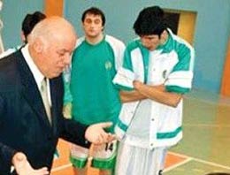 Belediye başkanı antrenör oldu