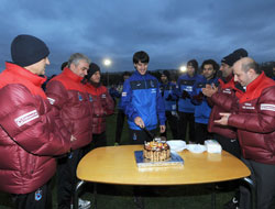 Hrvoje Cale'ye sürpriz parti!