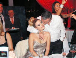 Ali Ağaoğlu'na sürpriz yaptılar