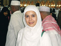 Umre ziyareti yapan en genç ünlü