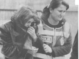 Komşusu kılığına girip evi sattı!