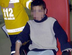 7 yaşında ablasını bıçakladı!