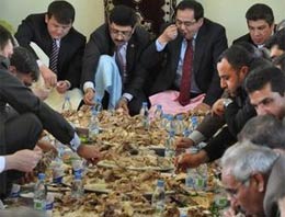 Bakan Demir için 75 koyun feda!