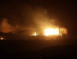 Kaddafi'nin memleketi düştü!