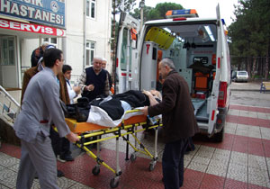 Trabzon'da bir işçi yere çakıldı